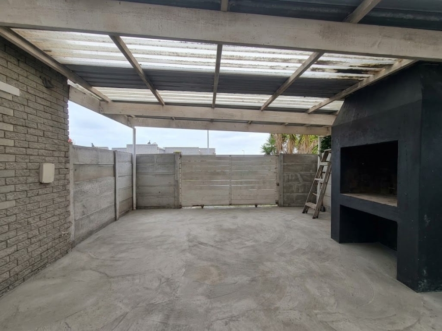 To Let 3 Bedroom Property for Rent in Des Hampden Western Cape